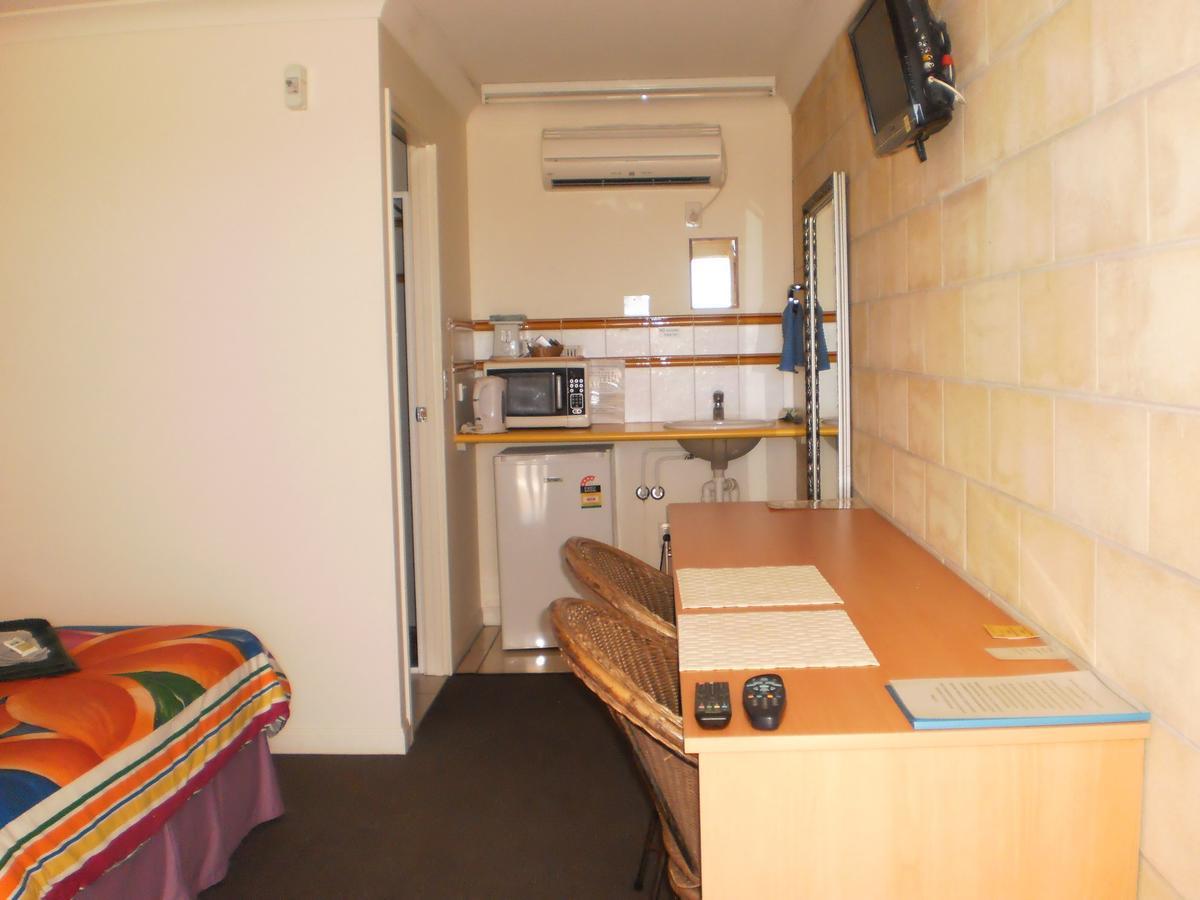 Country View Motel Ilbilbie Екстер'єр фото